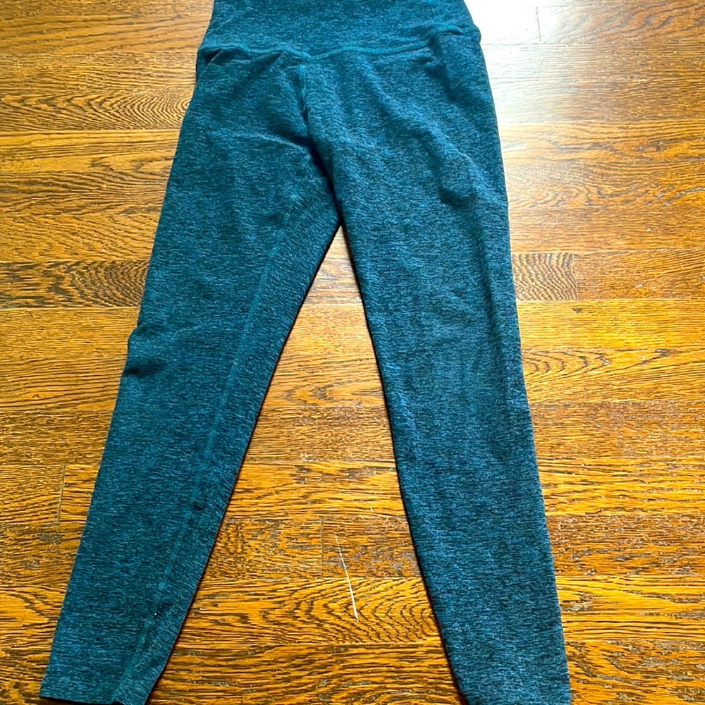 Beyond yoga blue leggings size medium